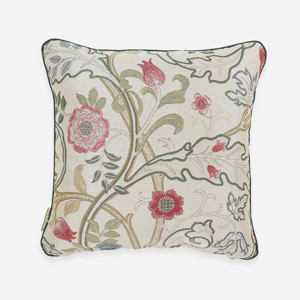 表面／カラー：レッド／50cm×50cm／クッション中材は別売