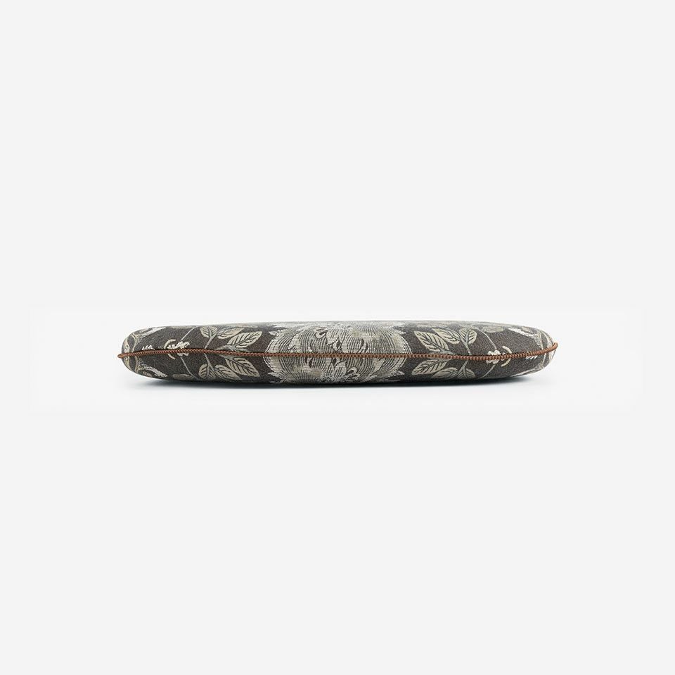 厚み：約6.0cm