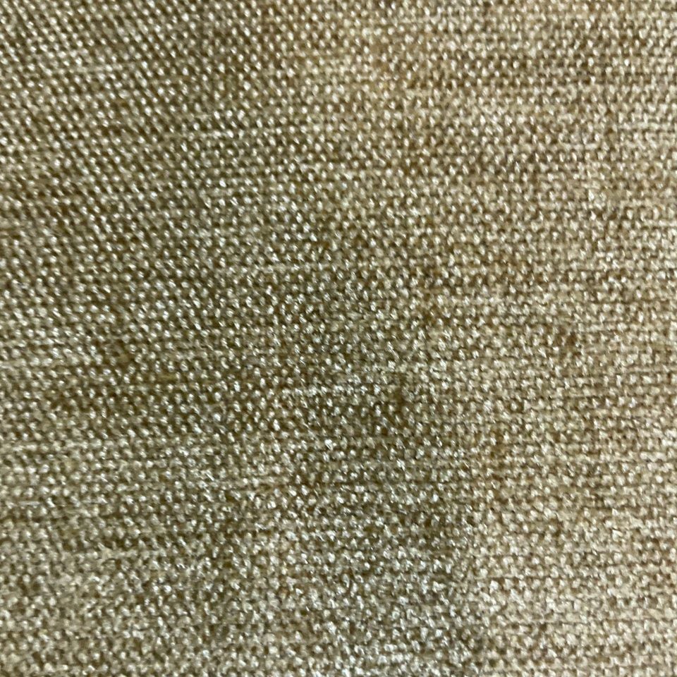 ベロア調の上品でなめらかな手触りの生地、様々なコーディネートが可能な10色展開です