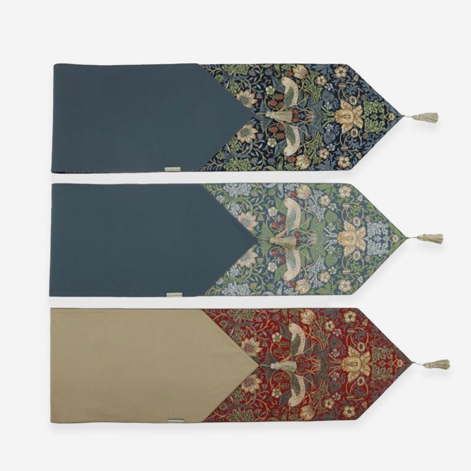 Morris Design Studio（モリス） いちご泥棒 テーブルランナー