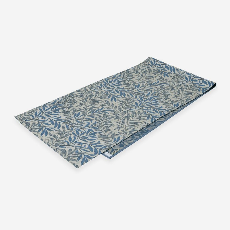 表面／カラー：ブルー／60cm×240cm