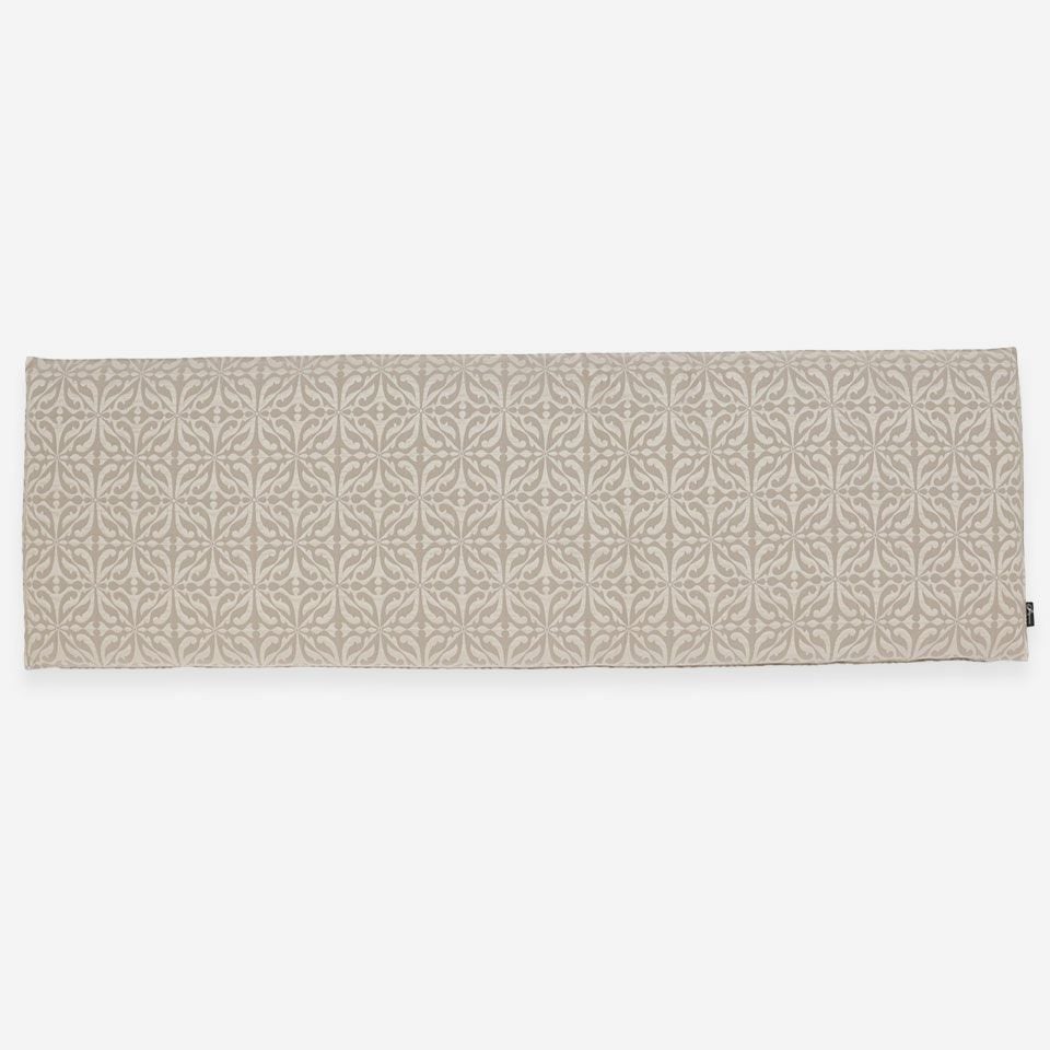 表面／カラー：ベージュ／46cm×150cm／カバー取り外し可