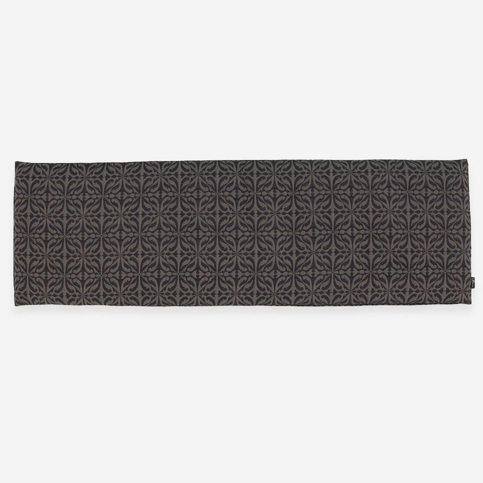 表面／カラー：グレー／46cm×150cm／カバー取り外し可