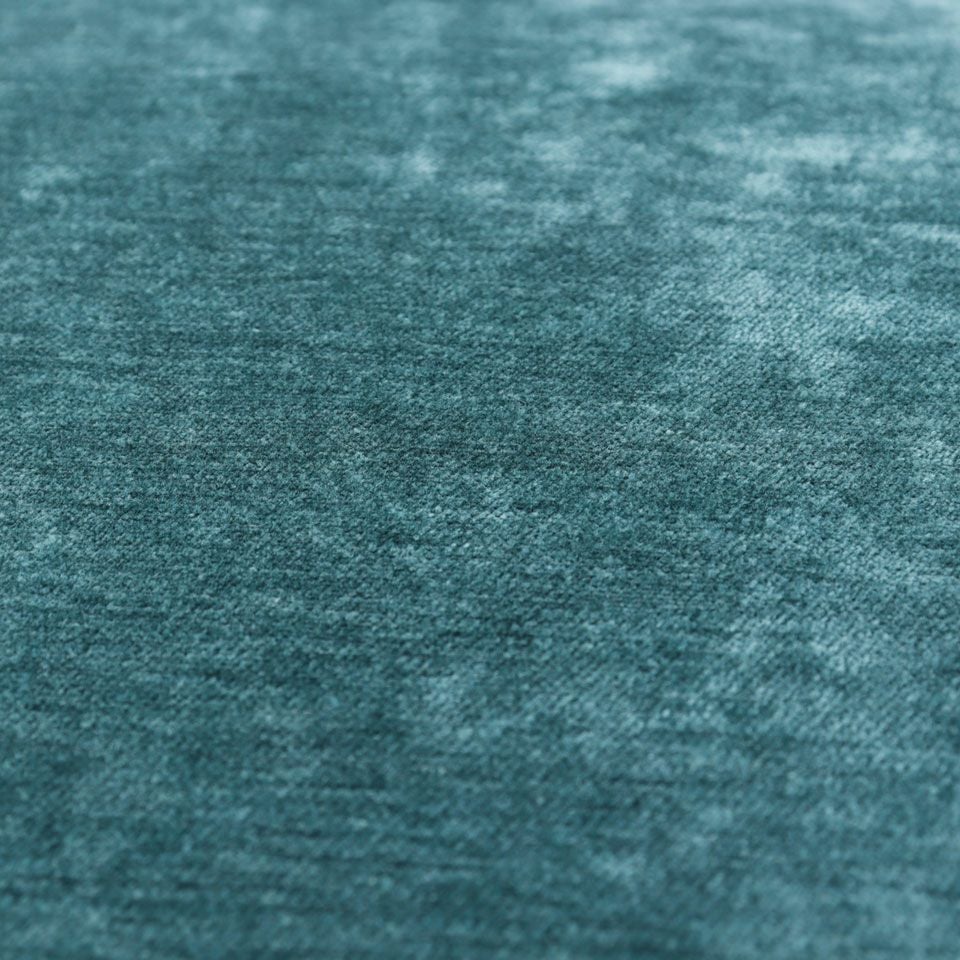 無地なので、様々なインテリアシーンに合わせることができます／カラー：ダークグリーン