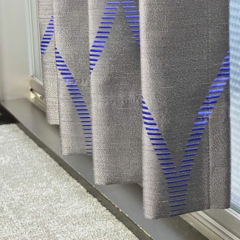 裾仕様は10cm三つ巻です