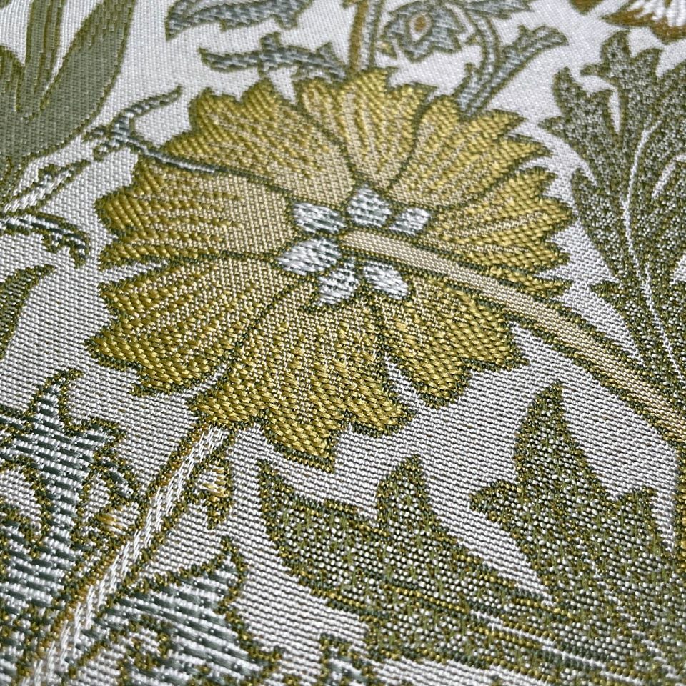 華やかで可愛らしいカラーが特徴です／カラー：イエロー