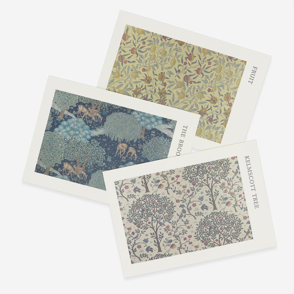 3つのデザインの中から、ご注文商品と同じ柄のポストカードをお届けします