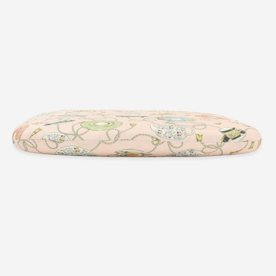 厚み：約6cm