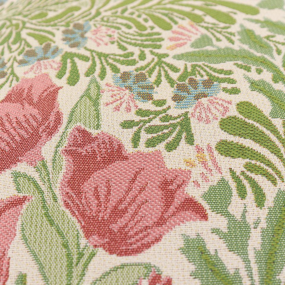 多色感で華やかなデザインを、ナチュラル感のあるベースから、光沢のある花が浮き出るように見せています