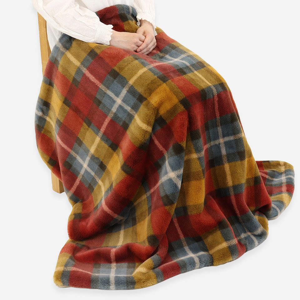 100×140cmサイズは、リビングでちょっとお昼寝やひざ掛けだけではまだ寒い時期のブランケットにいかがでしょうか／カラー：イエロー