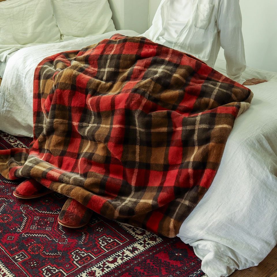 使いやすいカラーリングで、ご家族でシェアしてのご使用や、家の中で使うのはもちろん、オフィスやアウトドアシーンにもおすすめです