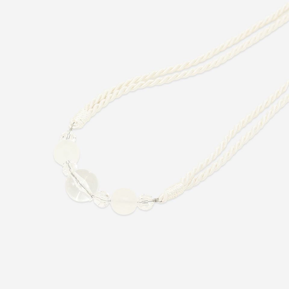 レースの1枚吊りや小窓等を想定した華奢で短め仕様となっています／カラー：アイボリー