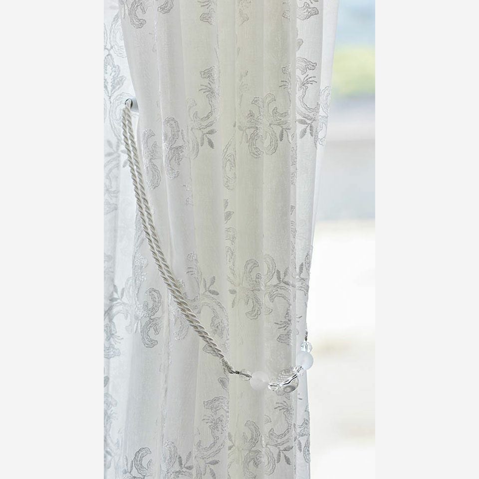 房掛け要らずのマグネットタッセルです／カラー：アイボリー