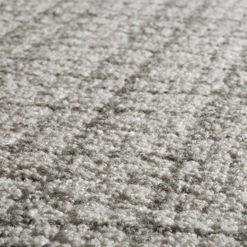 道が交差し重なるようすをラインで表現しました／カラー：アイボリー