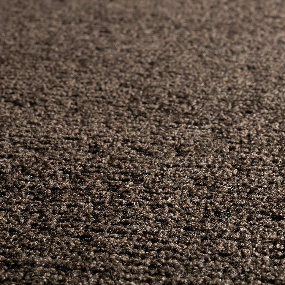 かすみがかった空気や時間がうつろうイメージを表現しました／カラー：ブラウン