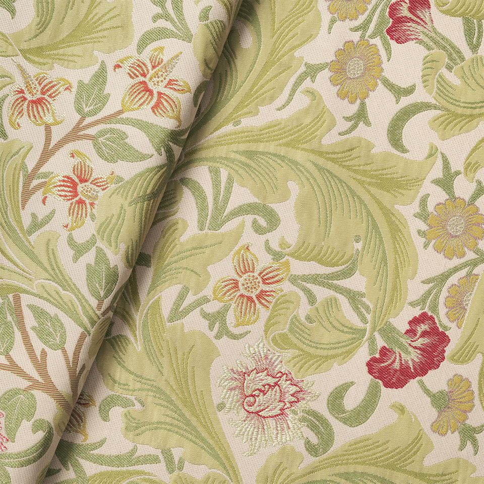 生地拡大画像／アカンサスの葉を緻密に織り、柔らかなボリューム感を出しています