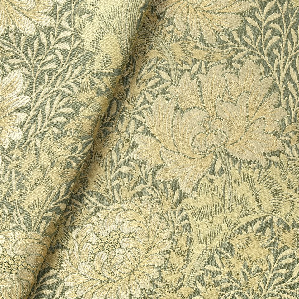 生地拡大画像／メリハリのあるデザインを、染色・加工手法にこだわって表現し、ボリューム感を出しています