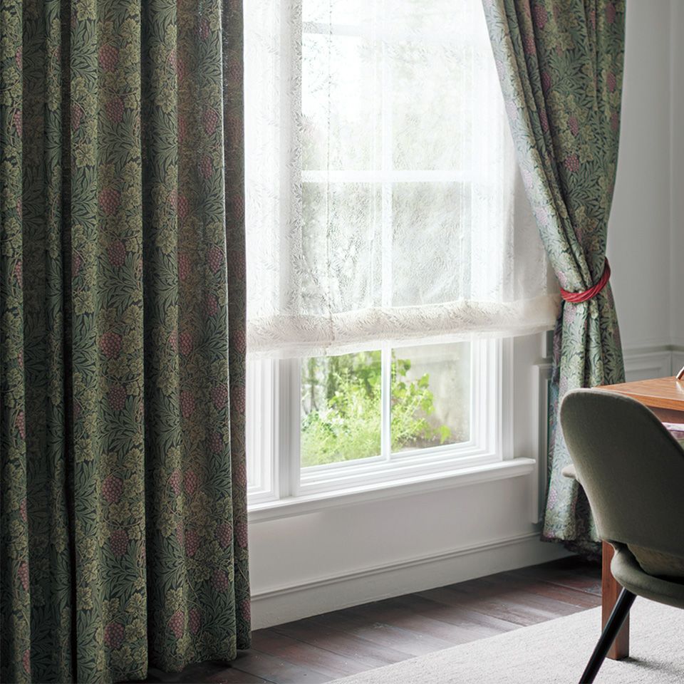 イメージ画像／1874年に製作されたウィリアム・モリスの壁紙のデザインを織物にしました