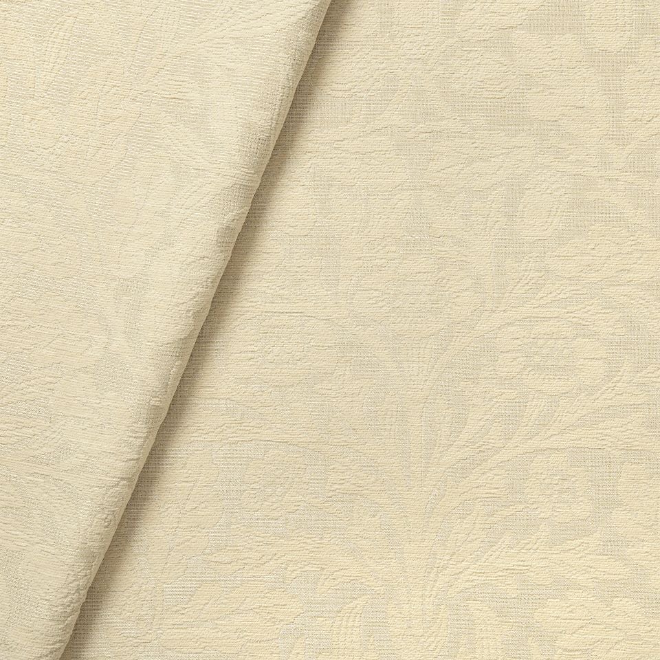 生地拡大画像／光沢のあるベースに、様々な飾り糸を織り込むことで、ドレープの美しさが引き立つ柔らかい風合いに仕上げました