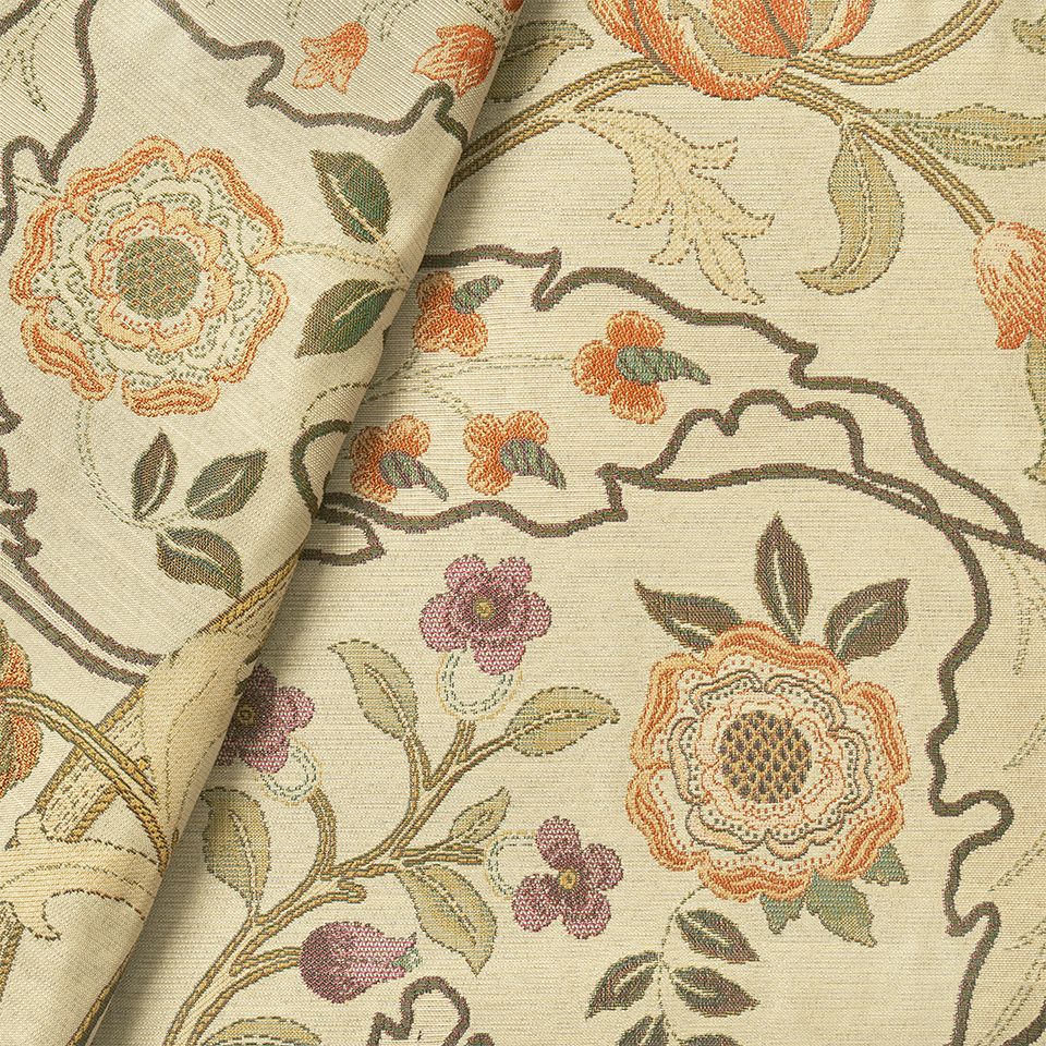 生地拡大画像／大きなリピートの大胆なデザインを刺繍ステッチのように見える織りで表現しています