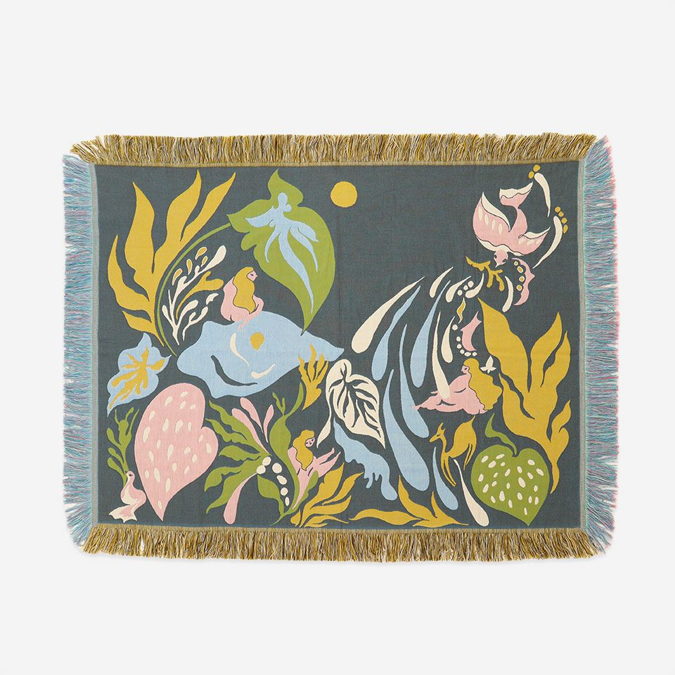 表面／カラー：ダークブルー／137cm×106cm※フリンジ部分含む