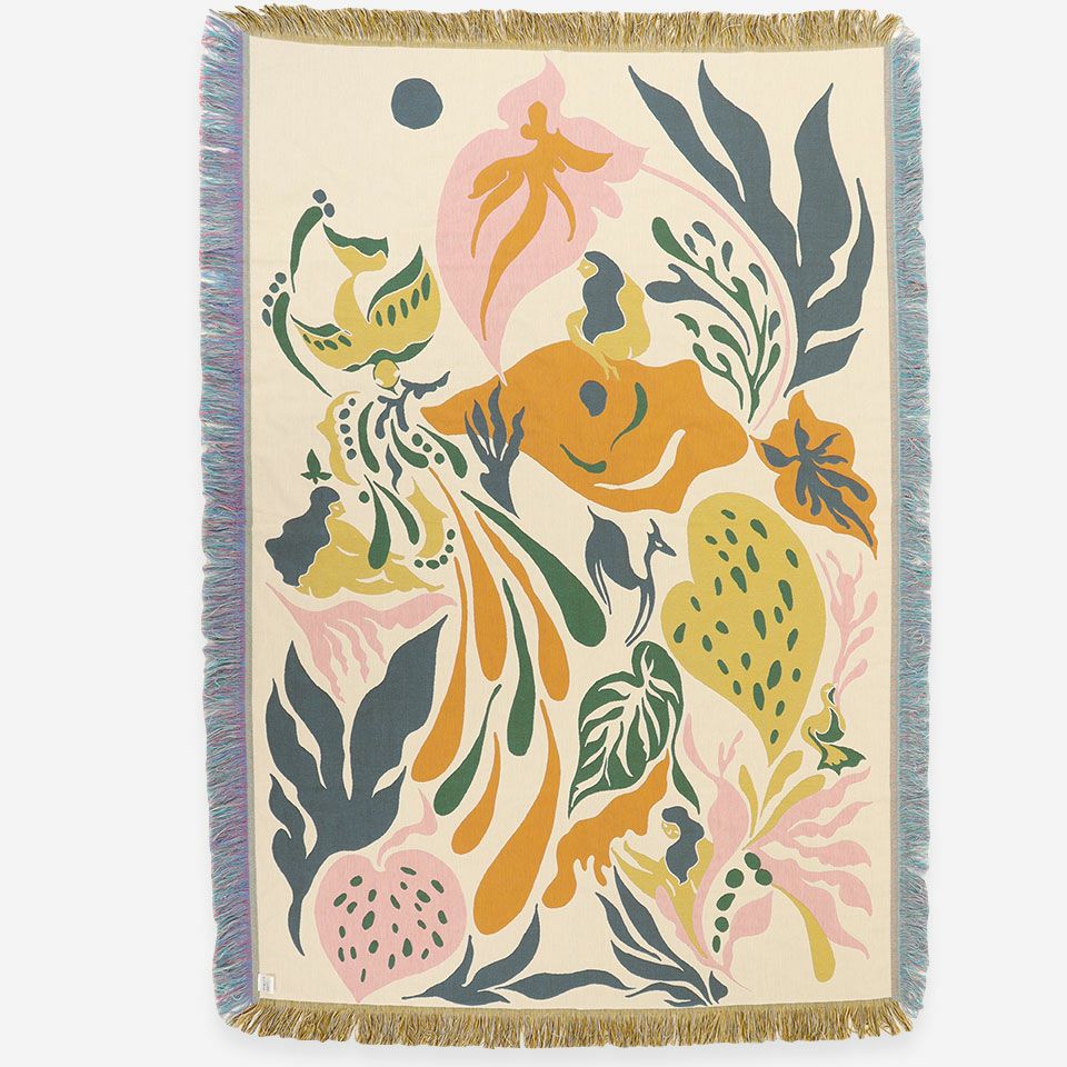 裏面／カラー：ダークブルー／表と裏で配色が変わるリバーシブルのデザインとなっています