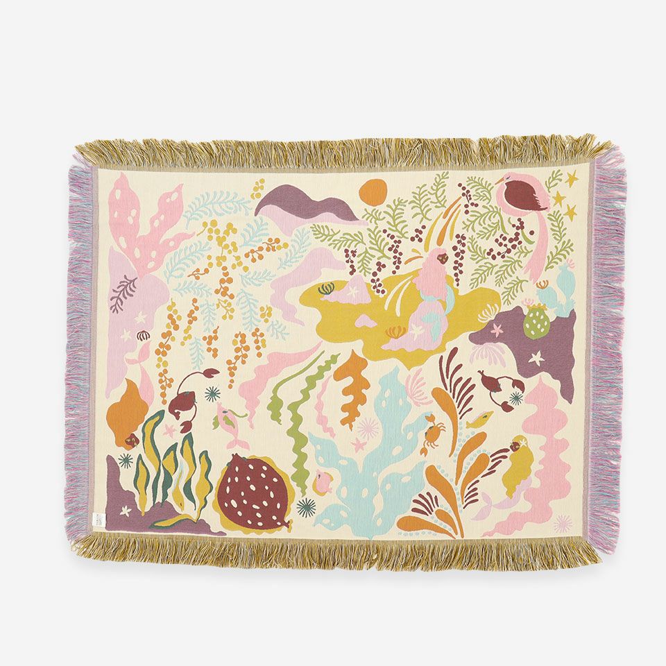 表面／カラー：ピンク／137cm×106cm※フリンジ部分含む