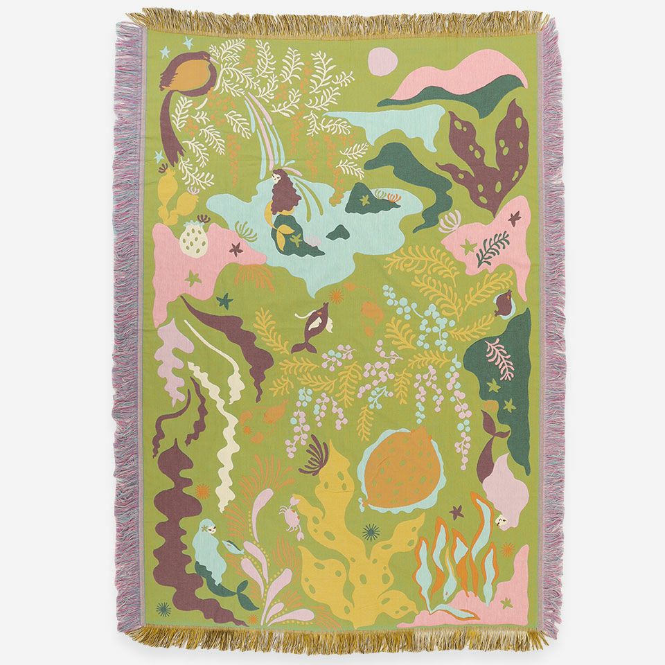 裏面／カラー：ピンク／表と裏で配色が変わるリバーシブルのデザインとなっています