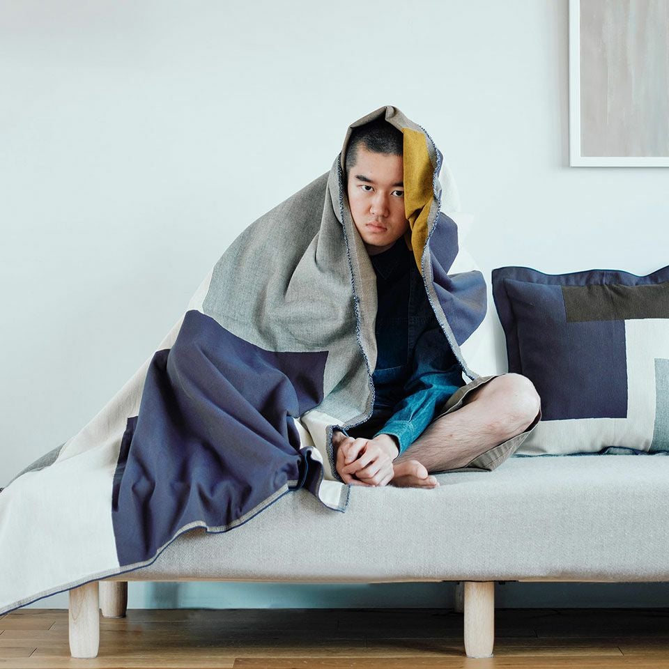 120x200cmと大判サイズですがふんわりとして軽いのが特徴です