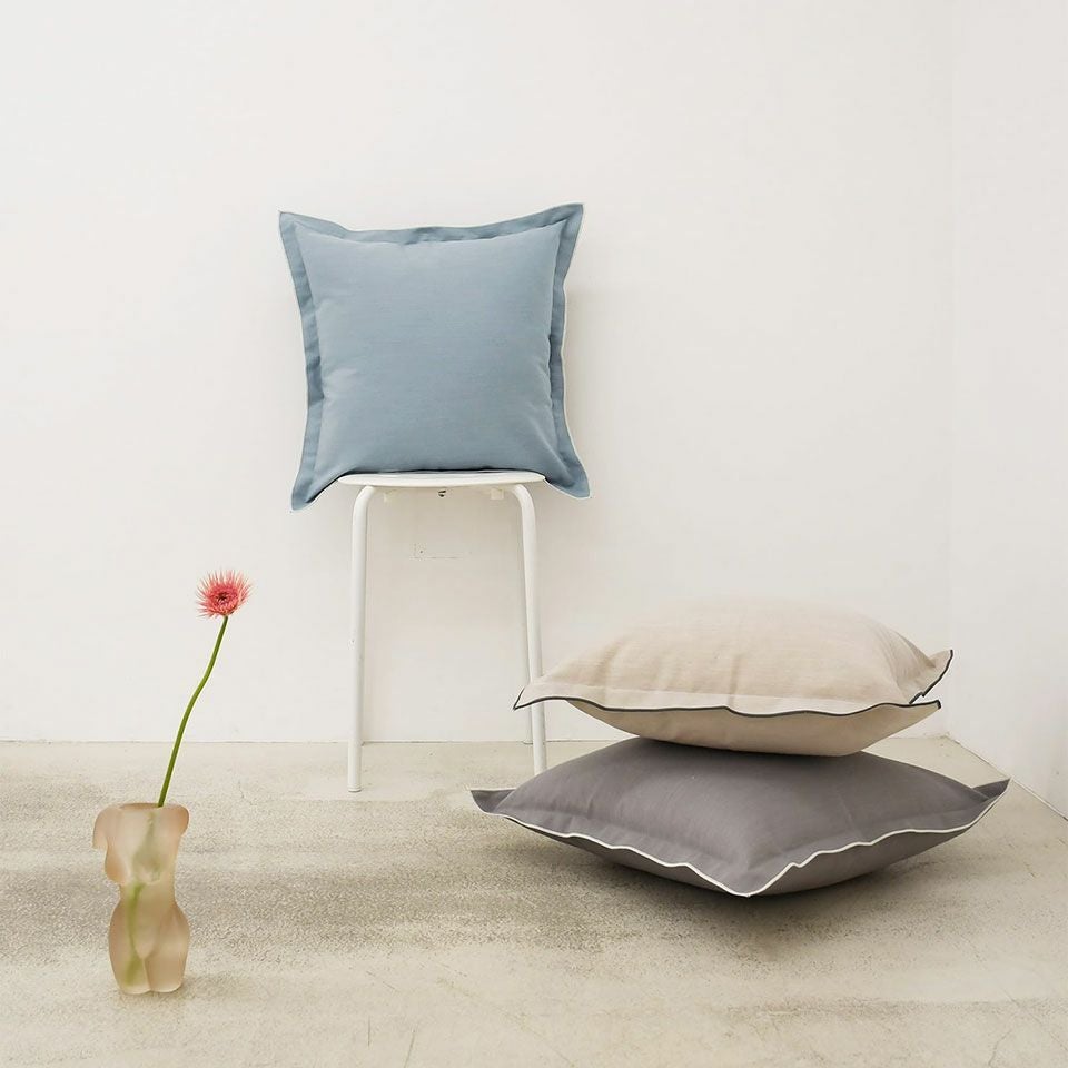 いくつあっても嬉しいクッションカバーはGIFTにもおすすめです