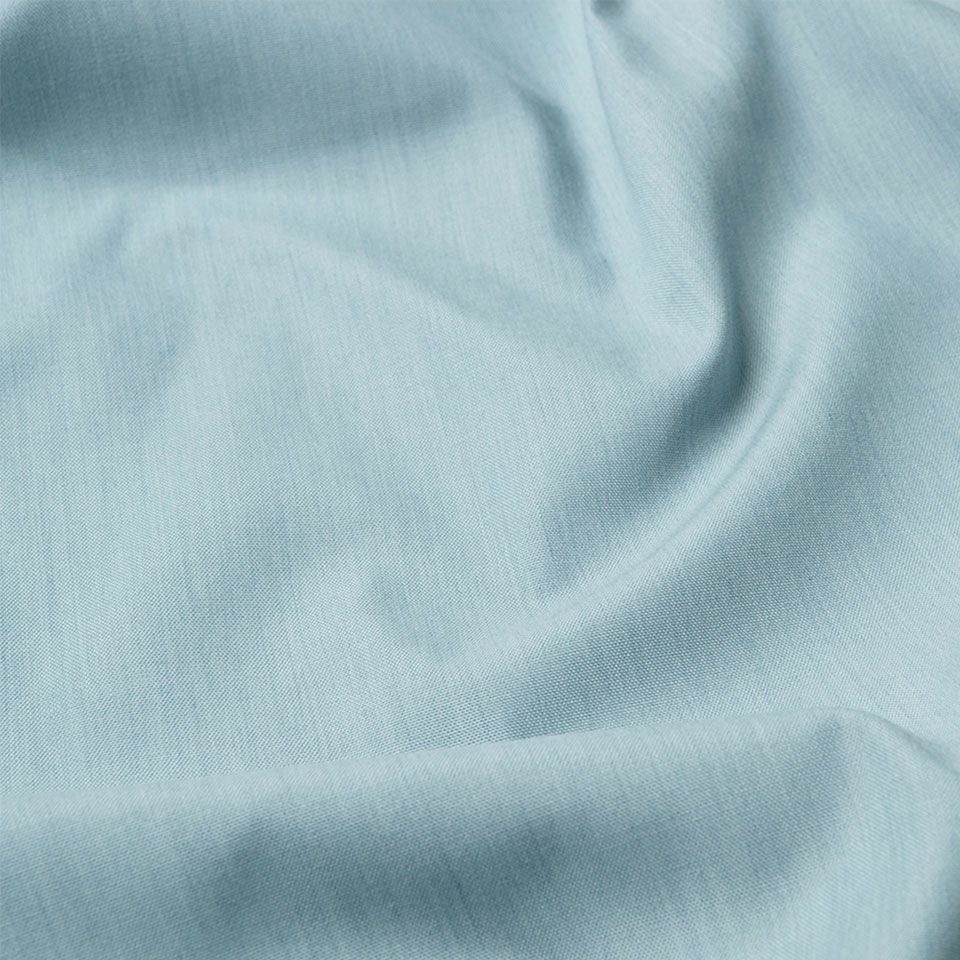 麻と綿をMIXしたような見た目と風合いにこだわって開発したオリジナルファブリックを使っています