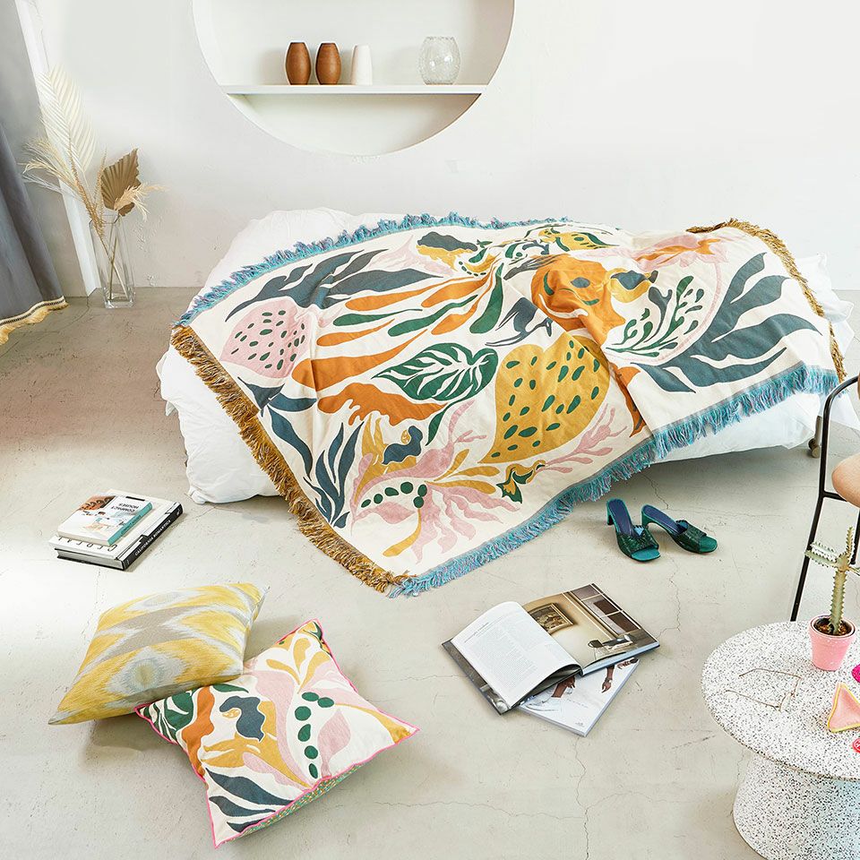 綿100%素材のため、冬はふんわりと暖かく夏はさらりと心地よいといった特徴があり、1年を通してお使いいただけます