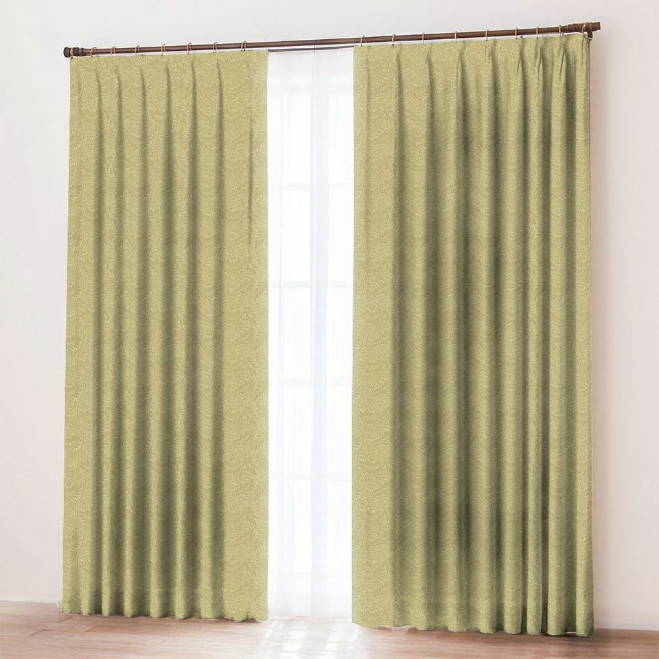 イメージ画像／飛燕草（ひえんそう／デルフィニュウム）をモチーフに、1875年に製作されたウィリアム・モリスの壁紙のデザインを織物にしました