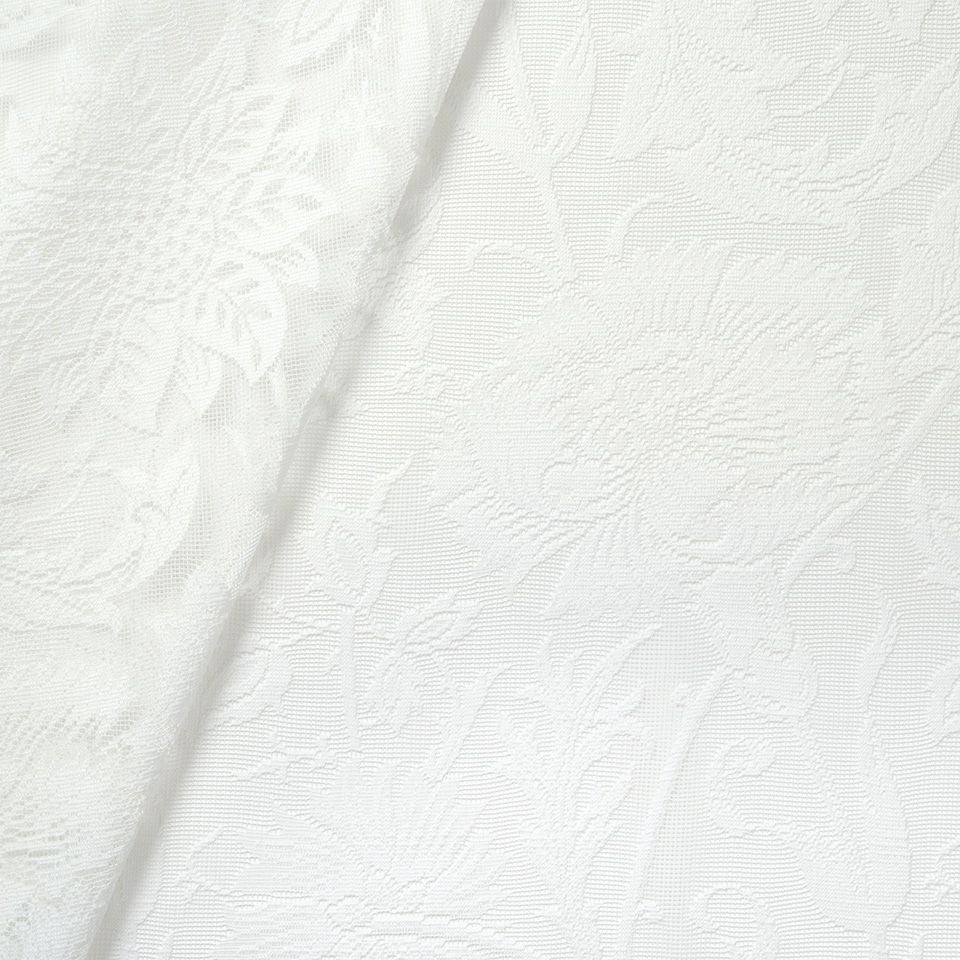 生地拡大画像／オリジナルデザインのきれいなシルエットを守りながら、編みの持つ柔らかで豊かな表情をもつレースとして作製しています