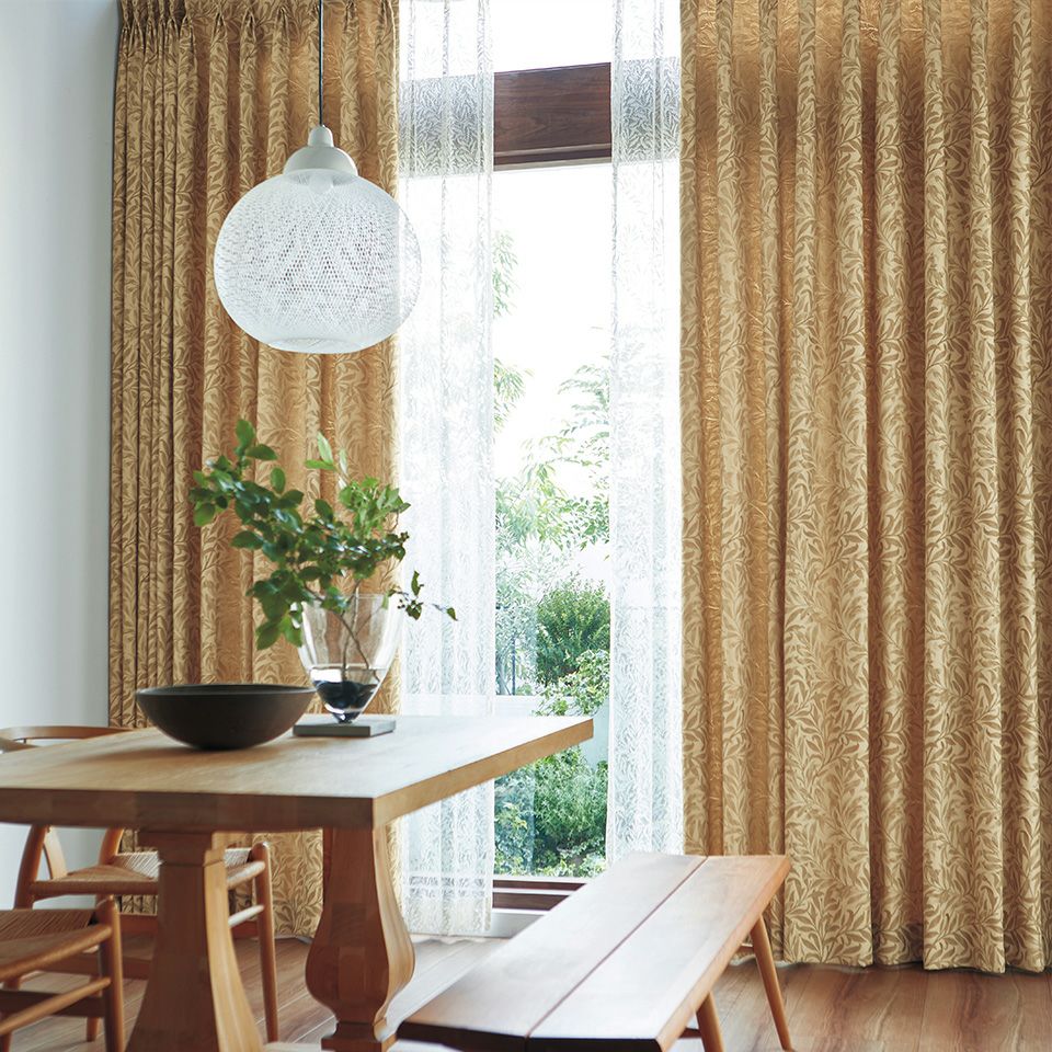 イメージ画像／1887年に製作されたウィリアム・モリスの壁紙のデザインを織物にしました