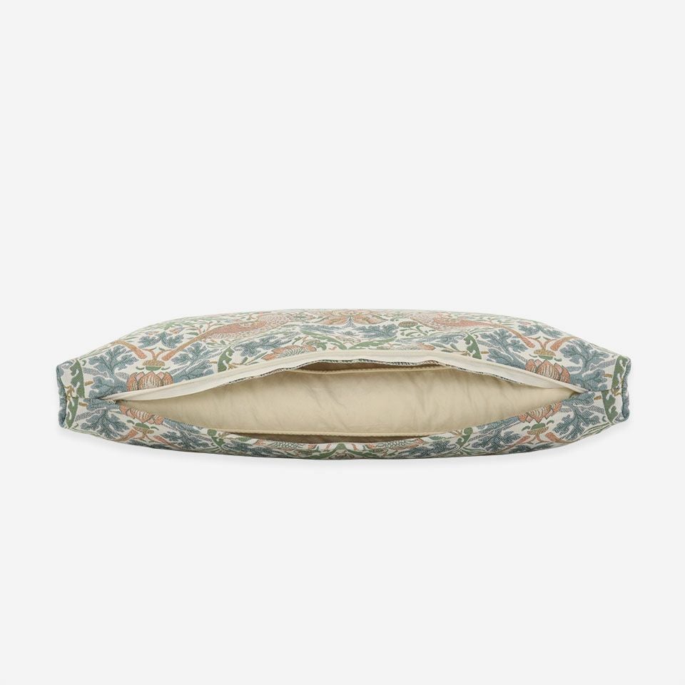 マチ付きクッションは専用クッション中材込みの商品です