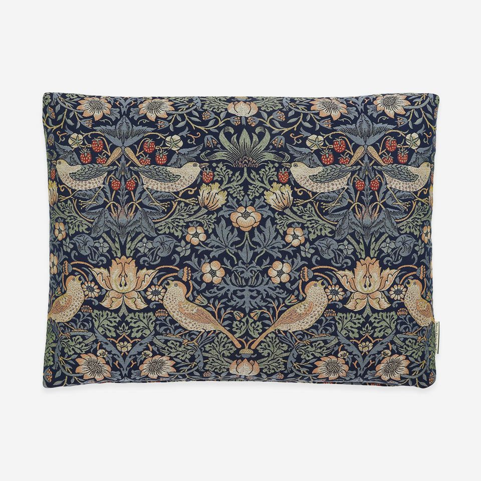 ウィリアムモリス クッションカバー イチゴドロボウ ライトブルー 受注生産品】 イチゴドロボウ Morris Design Studio クッション