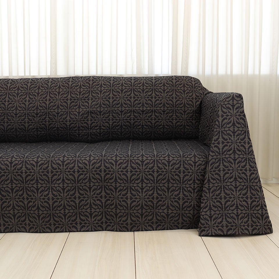 使用画像／カラー：グレー／240cm×270cm／2～3人掛けソファーカバーにお使いいただけます