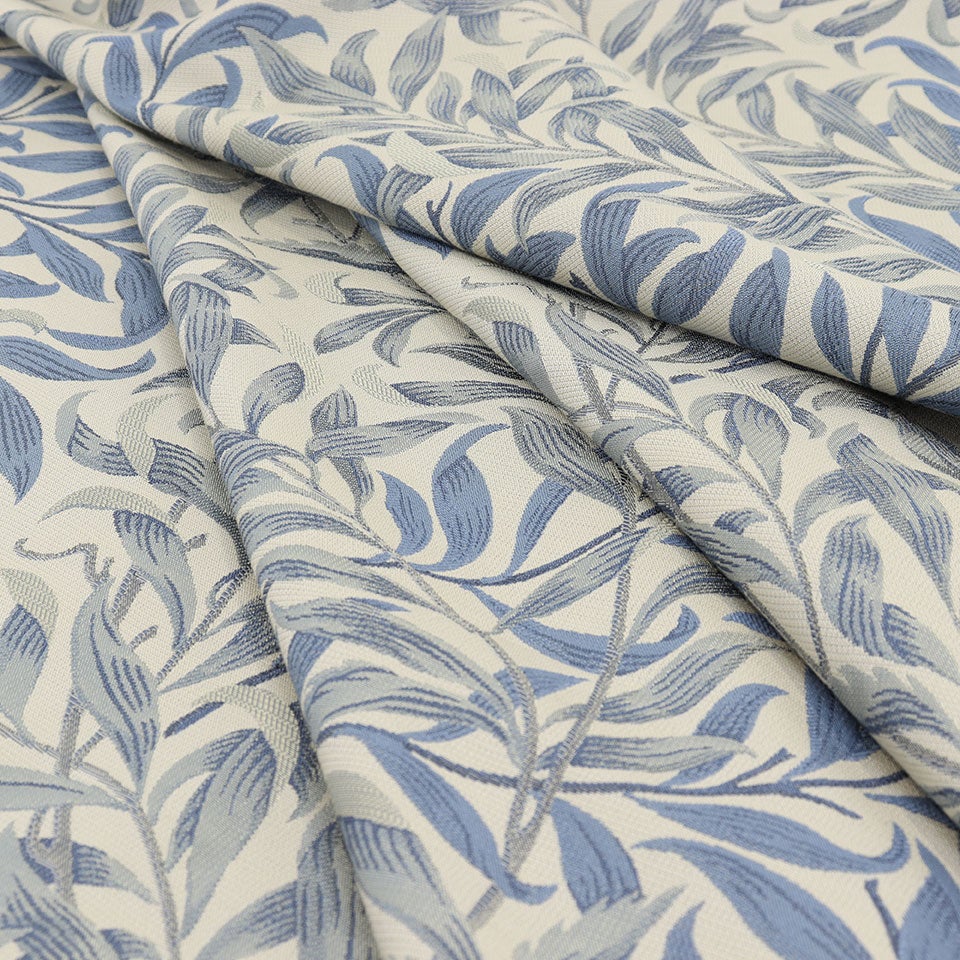 和にも洋にも、またモダンからクラシックまでお使い頂けるデザインです