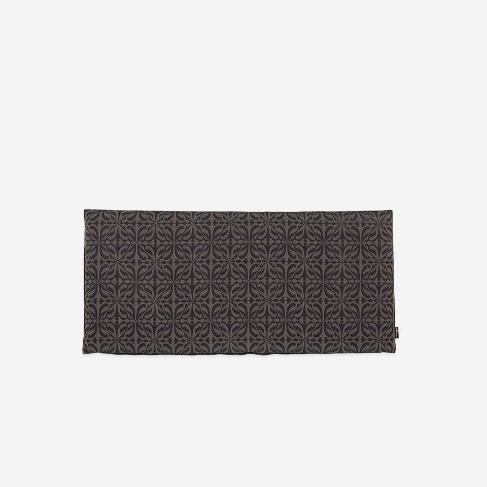 表面／カラー：グレー／46cm×100cm／カバー取り外し可