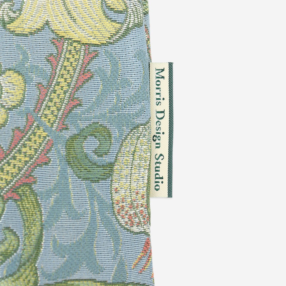 「Morris Design Studio」のブランドタグが付いています