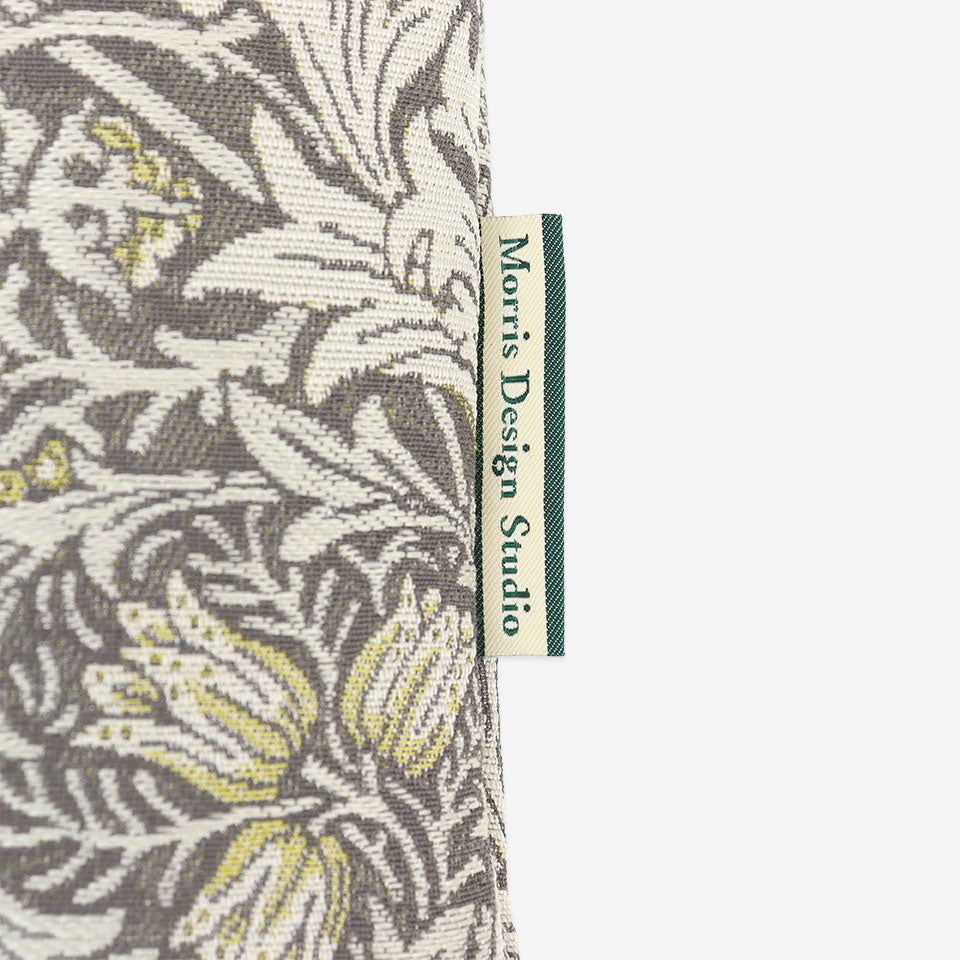 「Morris Design Studio」のブランドタグが付いています