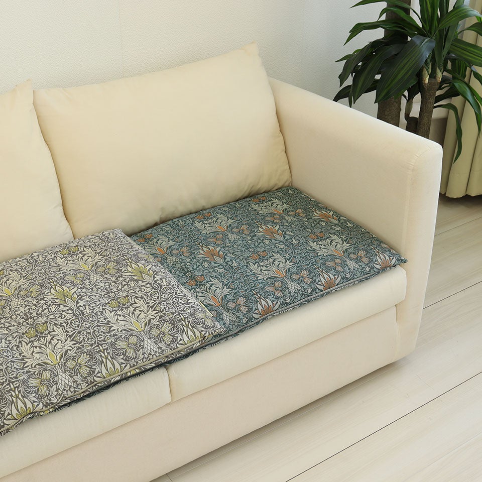 ブルーグリーン・グレーの2色展開です