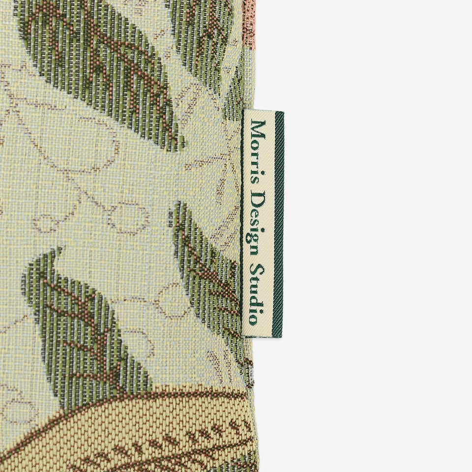 「Morris Design Studio」のブランドタグが付いています