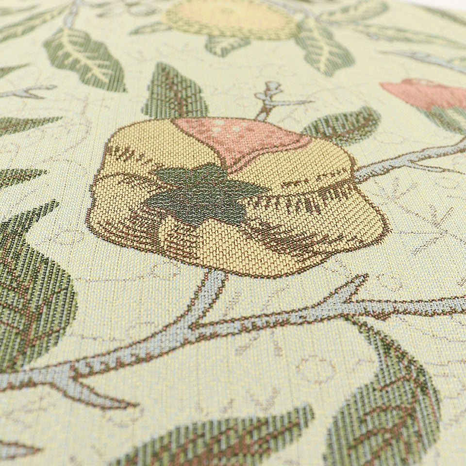 オレンジ、ザクロ、レモンのフルーツが描かれ、目にも楽しい柄です