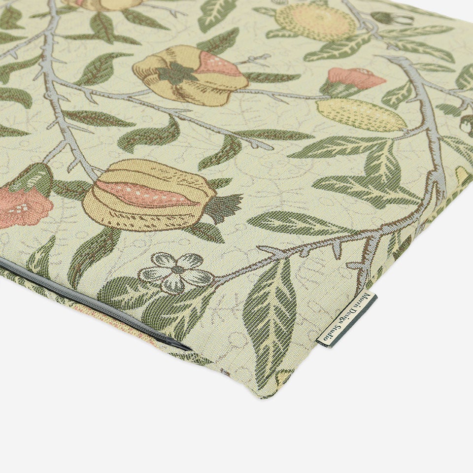 従来のクラシックな家具だけでなくナチュラル系の家具をお持ちの方にもおすすめです