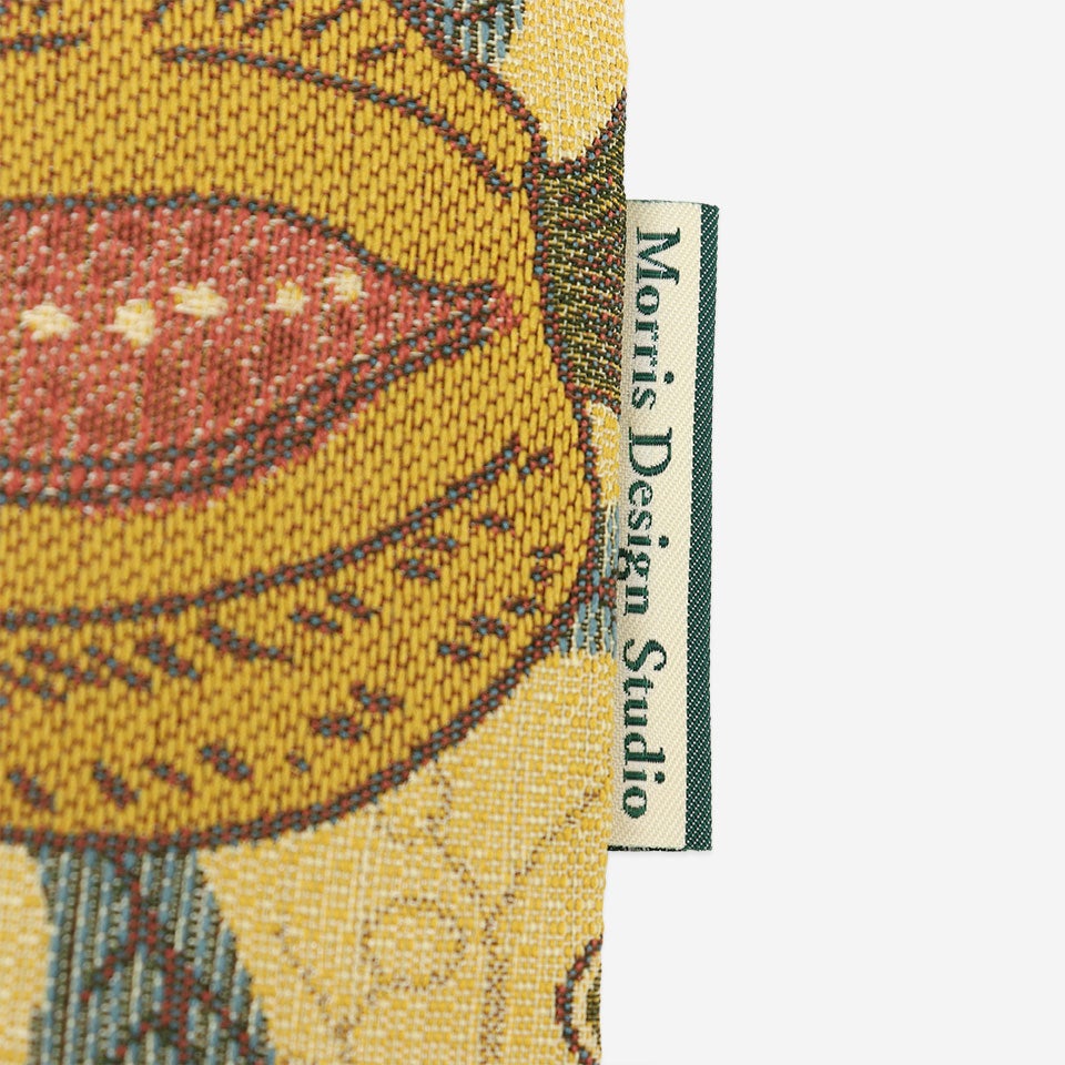 「Morris Design Studio」のブランドタグが付いています