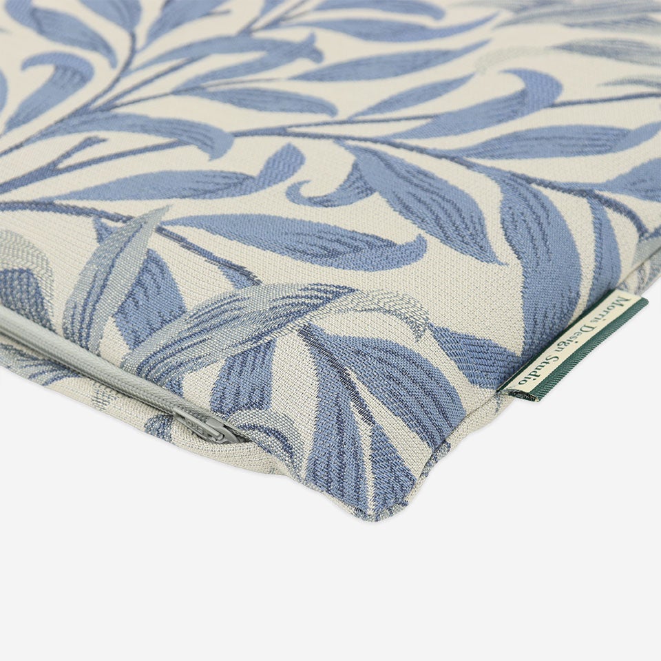 和にも洋にも、またモダンからクラシックまでお使い頂けるデザインです