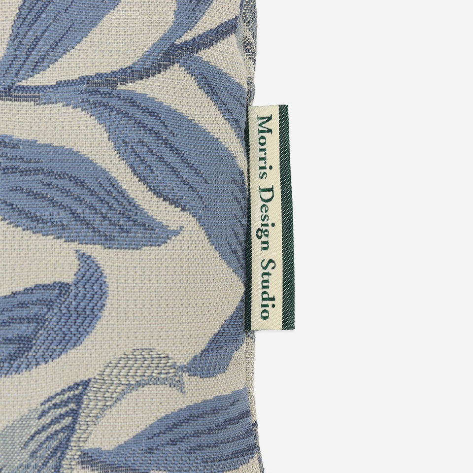 「Morris Design Studio」のブランドタグが付いています