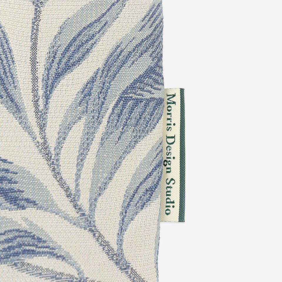 「Morris Design Studio」のブランドタグが付いています